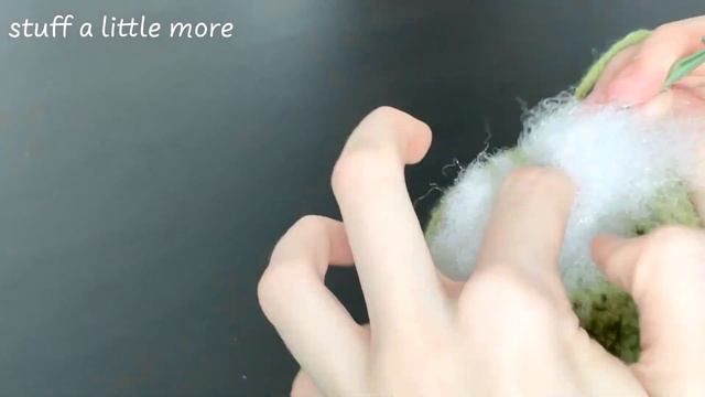 Cute Frog Crochet Pattern // EASY Instructions + Usable Bag!