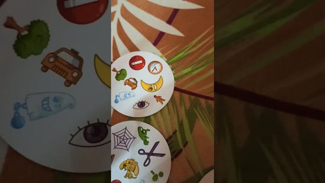 How to play Dobble | Family Game | Fun Game | One card Unique with common symbol | Sohaib Zaman смотреть онлайн