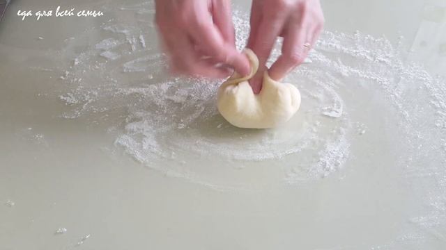 Сдобные мини булочки ракушки с шоколадной пастой. смотреть онлайн