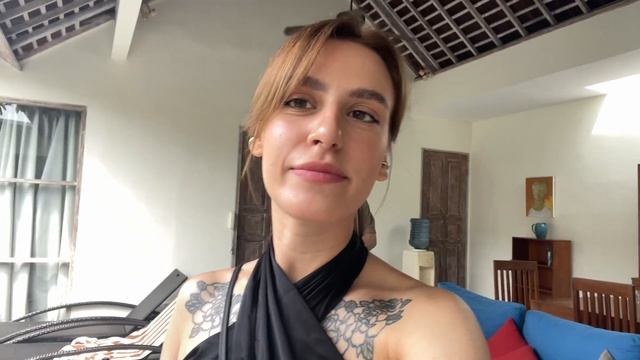 БАЛИ. ОБЗОР ВИЛЛЫ. ПОКУСАЛА ОБЕЗЬЯНА В УБУДЕ. УЧИМСЯ СЕРФИНГУ. смотреть онлайн
