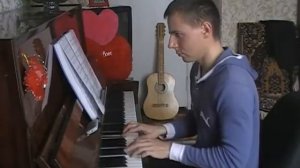 Владимир Круг -  Владимирский централ (на пианино)