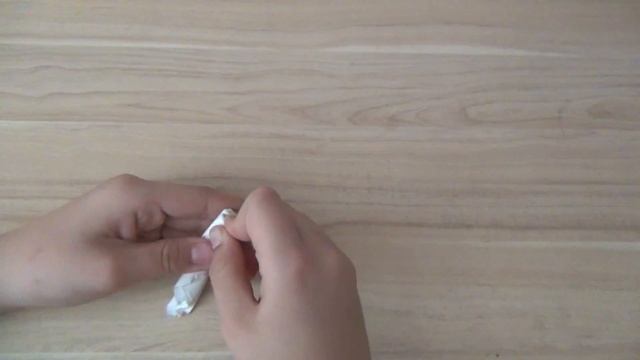 Как сделать руку из бумаги.