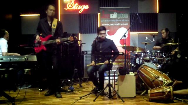 West Java Syndicate - City of Light (Live at TP Stage) смотреть онлайн