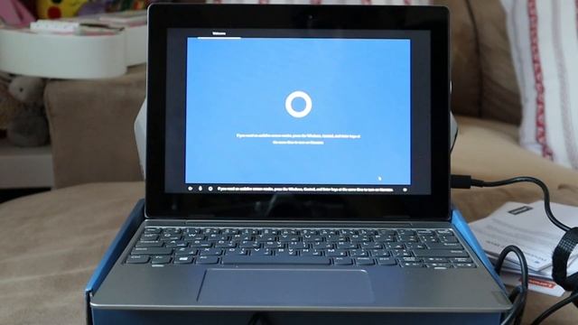 Unboxing Lenovo Ideapad D330 - Laptop or Tablet смотреть онлайн