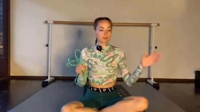 Секрет осанки. Фрагмент закрытого эфира.Боль в пояснице, лопатки, кифоз, сколиоз и что делать. смотреть онлайн