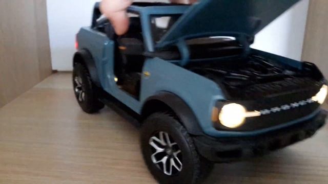 1/18 Maisto Ford Bronco with working lights! смотреть онлайн