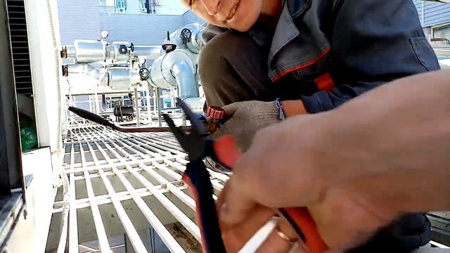 Чиллер FAST LDN 380. Ремонт трубки конденсатора. смотреть онлайн