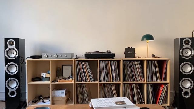 Sugden Mystro, Monitor Audio GS60, Blue Sound Node 2i смотреть онлайн