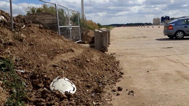 RARE FIND! Peugeot 405 Hubcap