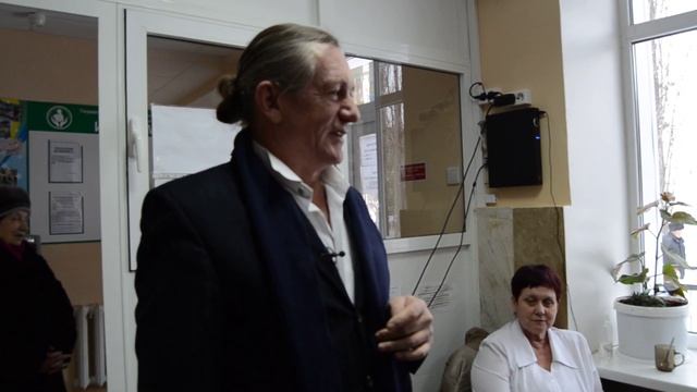 Сергей Челобанов забирает из роддома своего новорожденного сына. 19.01.2016.Балаково смотреть онлайн