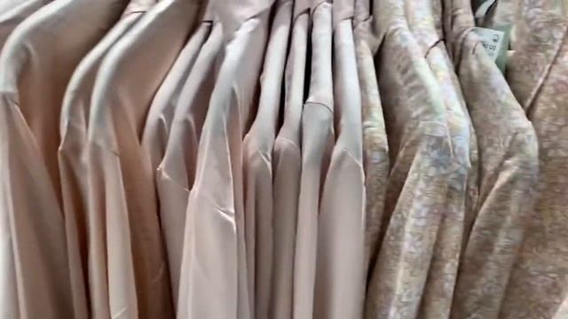 ШОППИНГ В H&M / ПРИМЕРКА / Италия/ Жизнь в Италии смотреть онлайн