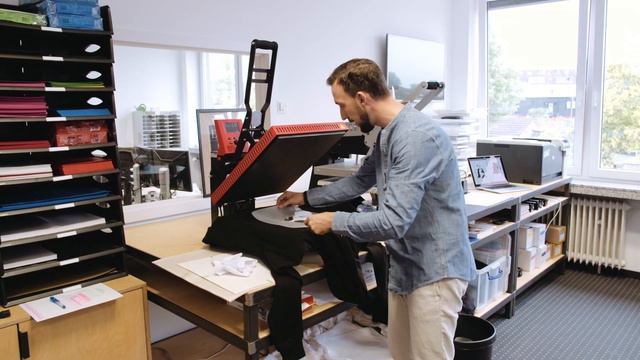 Print large T-Shirts with White Toner смотреть онлайн
