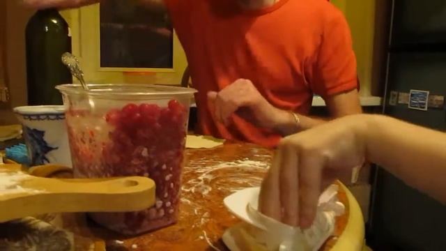 Лепка вареников 2017 с помощью Набора форм для лепки вареников ТВой выбор часть 2 смотреть онлайн
