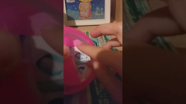 распаковка бумажных Сюрпризов? смотреть онлайн
