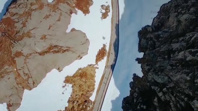 Правда в том, что лучшего момента почувствовать себя счастливыми не существует смотреть онлайн