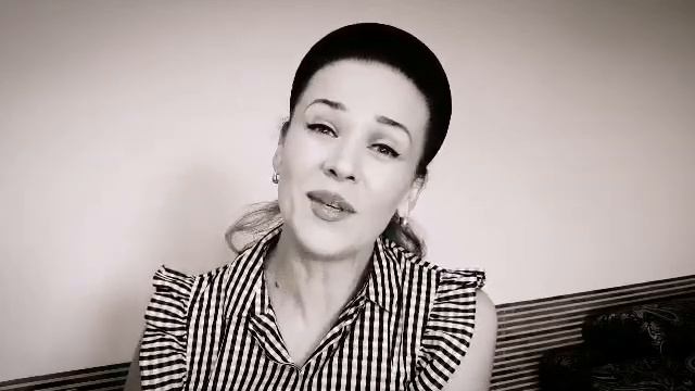 Олеся Евстигнеева - Гляжу в озера синие смотреть онлайн