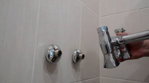 Как установить настенный смеситель в ванной