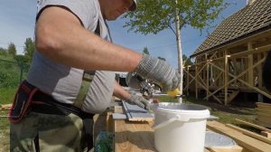 Монтаж скандинавской фасадной доски с поднятым ворсом. Современное решение. Долговечное покрытие.