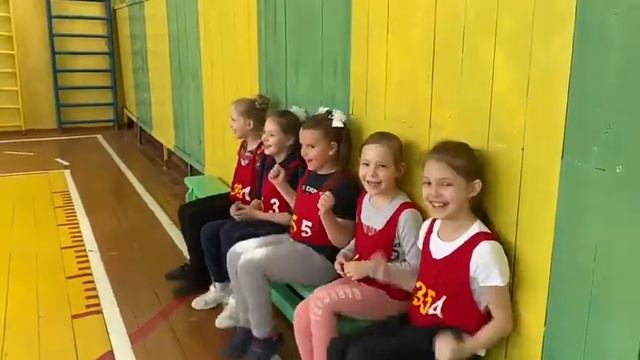 Футбол в школе. "Мы - в игре!" болеют за синих. смотреть онлайн