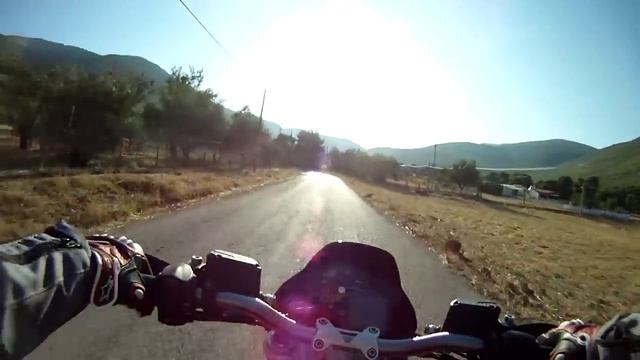 On the way to Porto Germeno смотреть онлайн