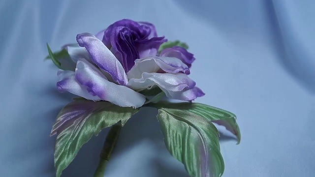 Брошь-роза Марсель Паньоль