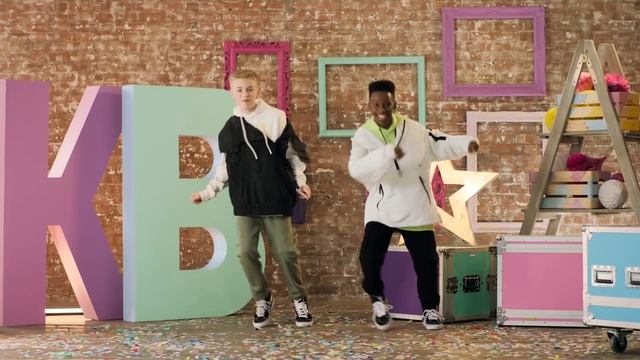 30 Minutes of your Favorite KIDZ BOP Dance Along Videos! Featuring: Old Town Road and Savage Love! смотреть онлайн
