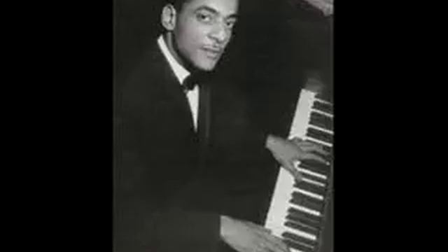 Teddy Wilson Trio Plays Round Midnight