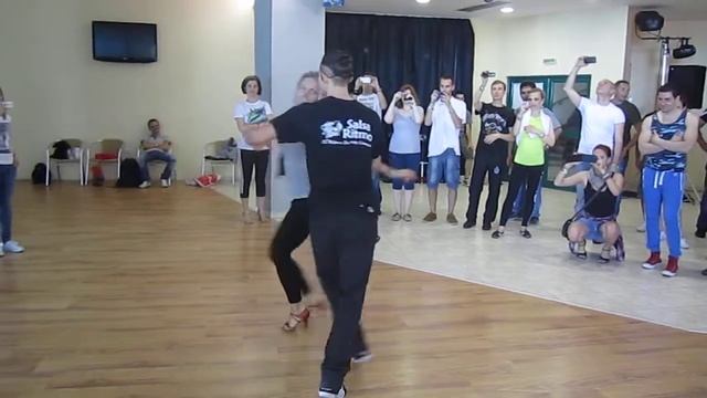 урок - salsa LA смотреть онлайн