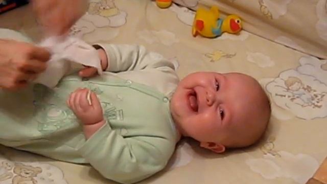 Смех младенца (laughing baby) смотреть онлайн