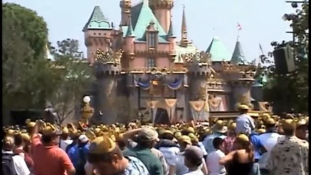 Disneyland’s 50th Anniversary Ceremony - July 17, 2005 - Iger, Eisner, Schwartzenegger, Diane Disne смотреть онлайн