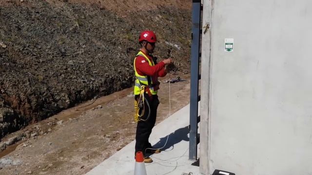 АНКЕРНЫЕ ЛИНИИ. Мировой опыт ч.2. Нестле Уругвай - защита от падения с высоты смотреть онлайн