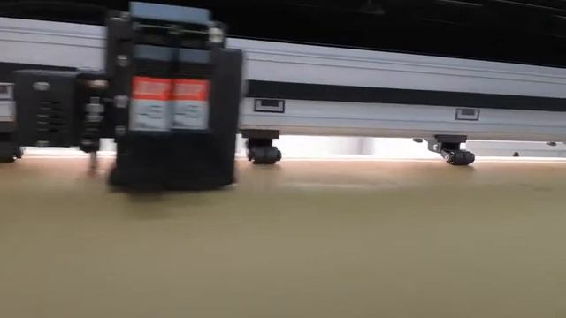 Плоттер струйный режущий 1500 мм смотреть онлайн