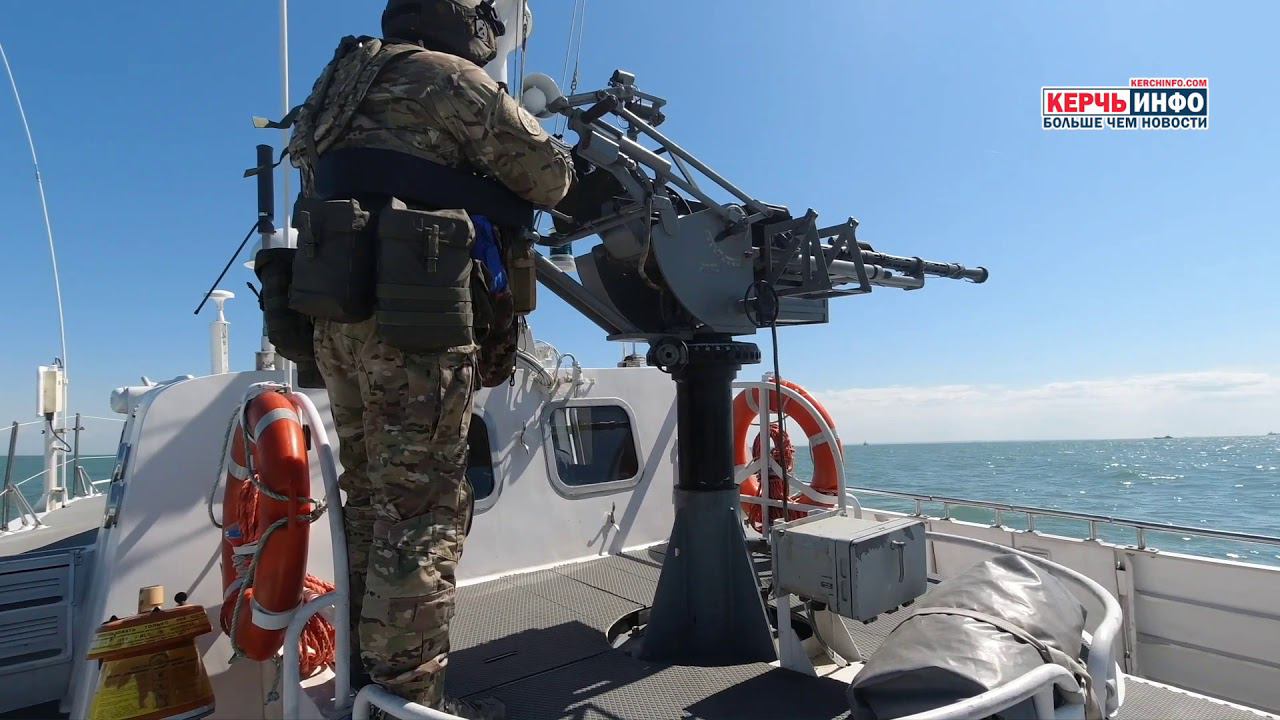 Флот и пограничники отразили атаку "диверсантов" у Крымского моста смотреть онлайн