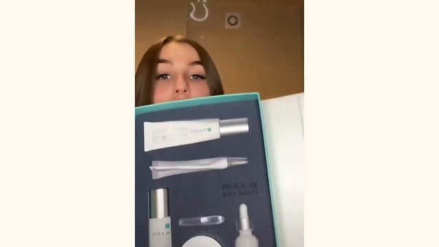 КАК ЛЕДИ ДИАНА ДЕЛАЕТ МАКИЯЖ смотреть онлайн