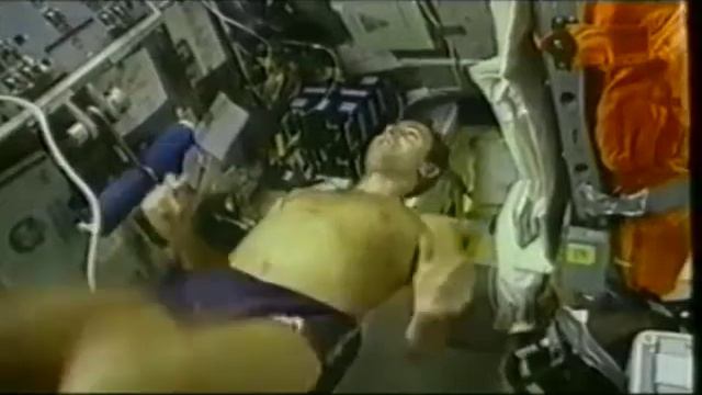 Jean-François Clervoy en orbite, par Jean-Pierre Luminet (1996) смотреть онлайн