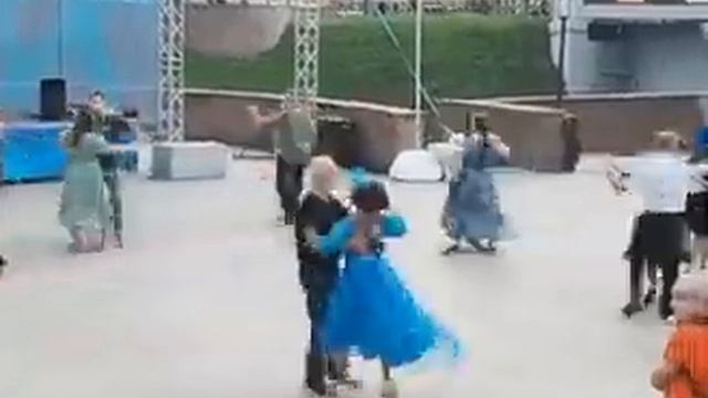 Испанский вальс! смотреть онлайн