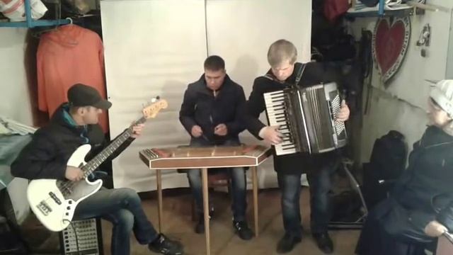 ТРИО ЦУРКАНОВ НА СЕЛЬСКОЙ СВАДЬБЕ--ИГРАЕМ В ГАРАЖЕ смотреть онлайн