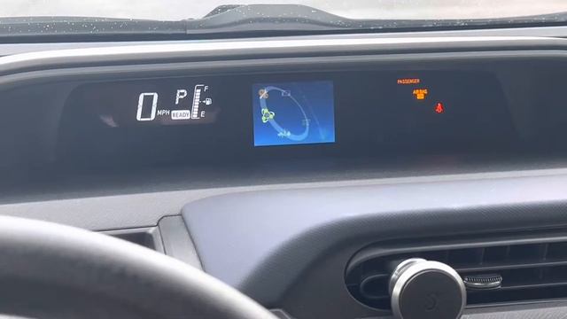 How To Change The Time On Your Clock In Your Toyota Prius C смотреть онлайн
