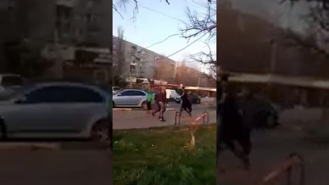 В Одессе с громкоговорителей на столбах и машинах напоминают о соблюдении условий карантина смотреть онлайн