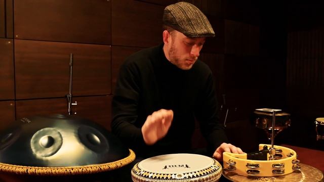The Trouble Notes getting groovy in the Studio with some new toys! (Handpan, Banjo, Ukelele Bass) смотреть онлайн
