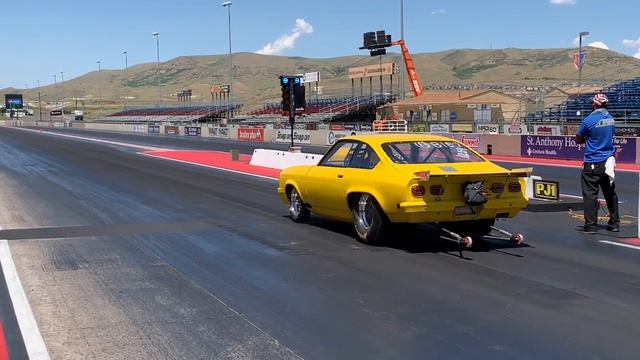 Big Block Vega Making Some Runs смотреть онлайн