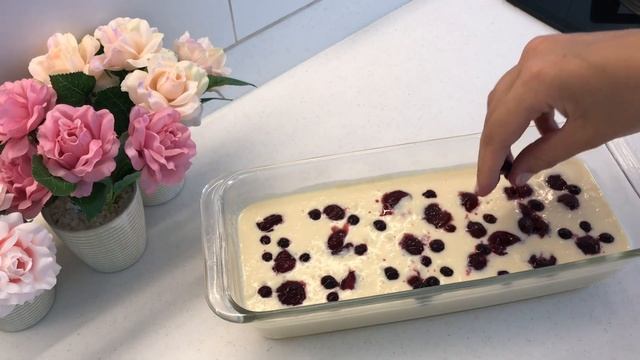 Творожная запеканка с ягодами | Теперь готовлю только так! Без сахара и муки! смотреть онлайн