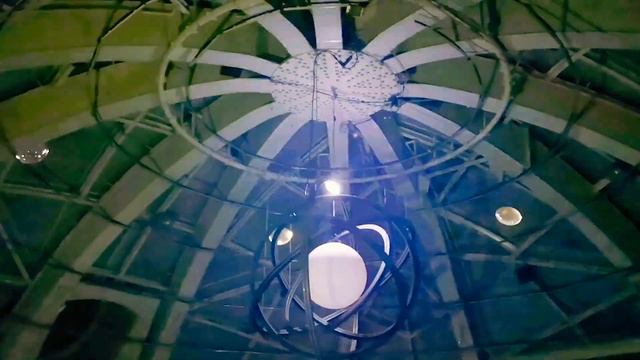 Inside The Atomium Of Brussels, Belgium (Best Attraction Ever?) смотреть онлайн