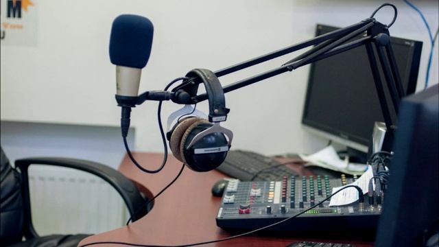 Радио Атмосфера Б 94. Первый эфир смотреть онлайн