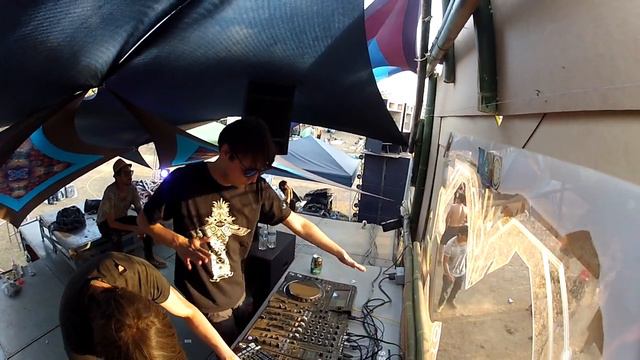 oksha & critter @ alien world mexico 2019 смотреть онлайн