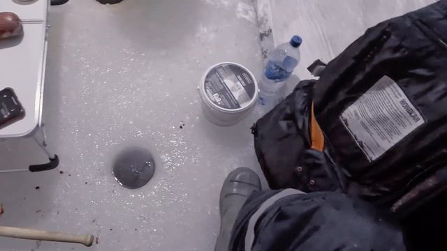 СЪЕЗДИЛИ НА РЫБАЛКУ С ДРУЗЬЯМИ. РЫБАЛКА НА ЕЛЬЦА. РЫБАЛКА В ЯКУТИИ. смотреть онлайн