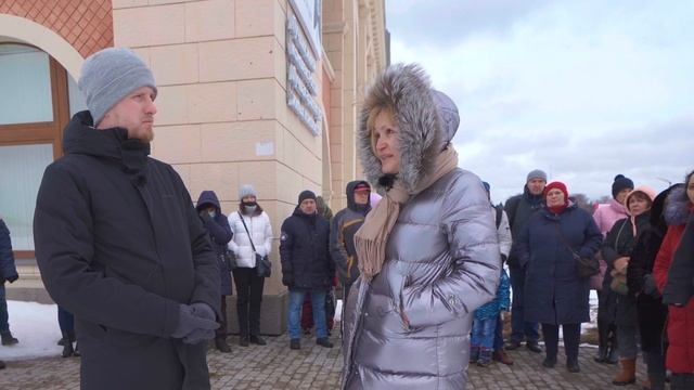 ТРИЖДЫ ОБМАНУТЫЕ ДОЛЬЩИКИ смотреть онлайн