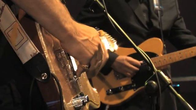 LUCA OLIVIERI, TOMMY EMMANUEL, JOHN JORGENSON - Workin Man Blues - Soave Guitar Festival смотреть онлайн