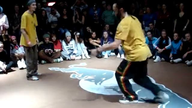 DJ MEG from ICE BEAT vs HATTAB (house battle) смотреть онлайн