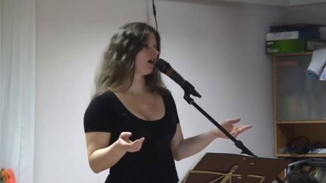 Вдоль по улице метелица метёт в исполнении Надежды Сидорина (запись 20.02.2020) смотреть онлайн